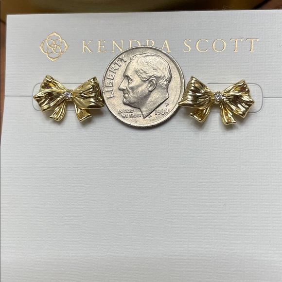 NWT Kendra Scott x Love Shack Fancy Bow Stud Earrings - Picture 3 of 4